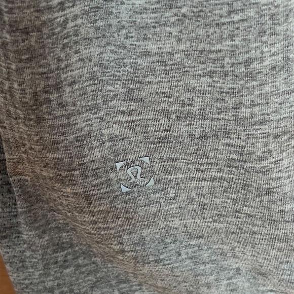 Lululemon Metal Vent Tech Short Sleeve Crewneck Shirt XL Live In Practice Gray - Picture 5 of 6